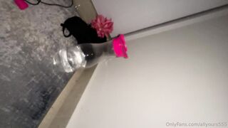 Allyours555 Intense Orgasm With Fucking Machine
