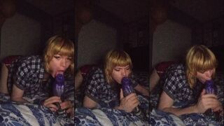 Cumbrain Playing With Bizarre Dildo