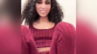 Luma Lavont Standing Masturbation With Cumshot
