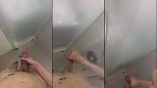 Allyours555 se masturba no chuveiro POV