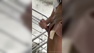 Kimla Reina Risky Public Masturbation With Cumshot