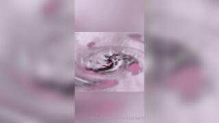 Kendoll Risky Public Booty Shake On The Balcony