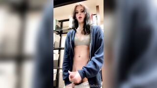 Kendalluvxx - Nutting Big Inside Public Library