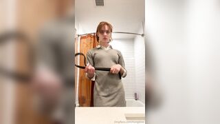 Bambi Snow Sexy Foot With Striptease In The Bathroom