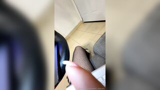 Redhead Latina Valeri Bigcock Masturbates With Close Up