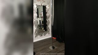 Ariaaaxxx Pole Dance With Mirror Play